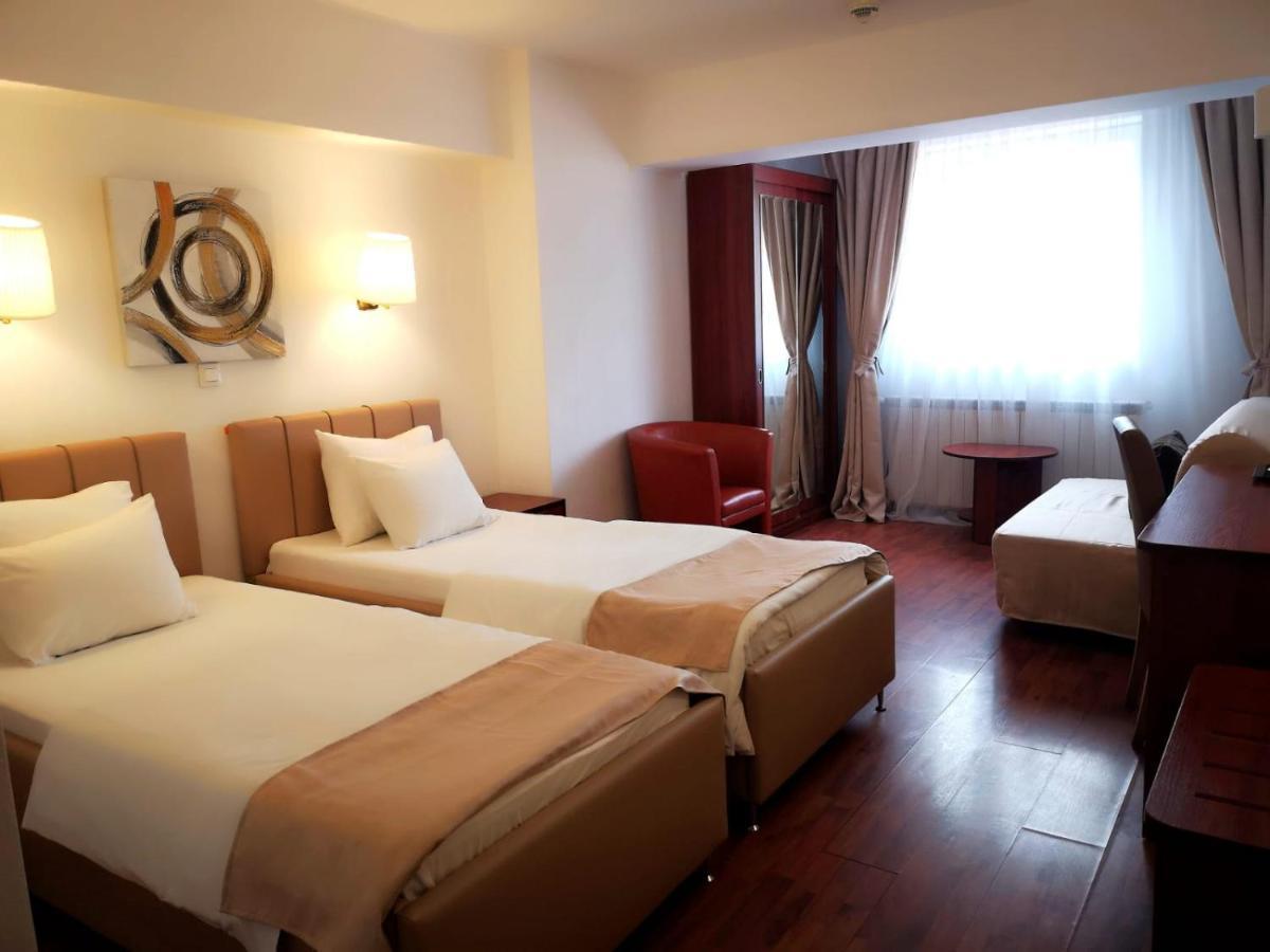 Atrium Hotel Bucharest City Center Exterior foto